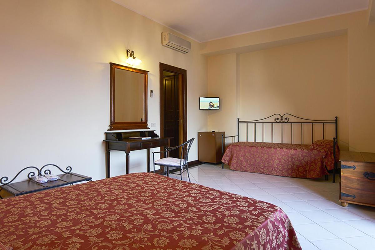 Hotel A Pinnata Lipari Kültér fotó